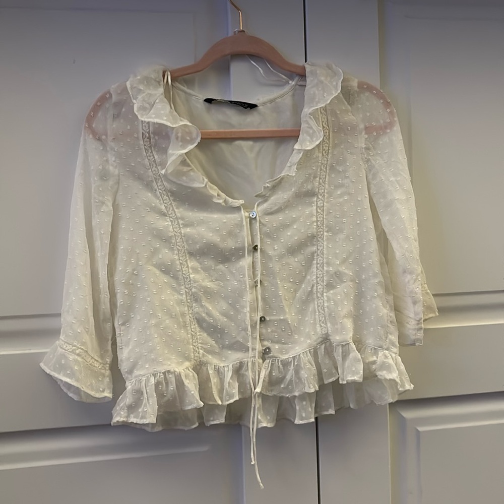 Zara White Ruffled Blouse